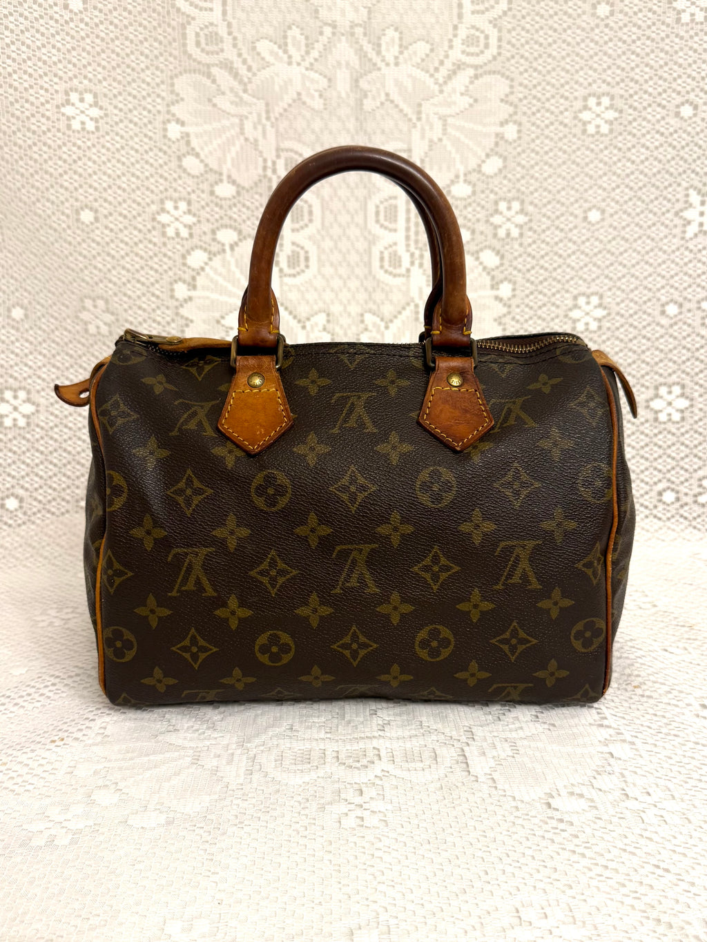 Vintage Louis Vuitton Monogram Speedy 25