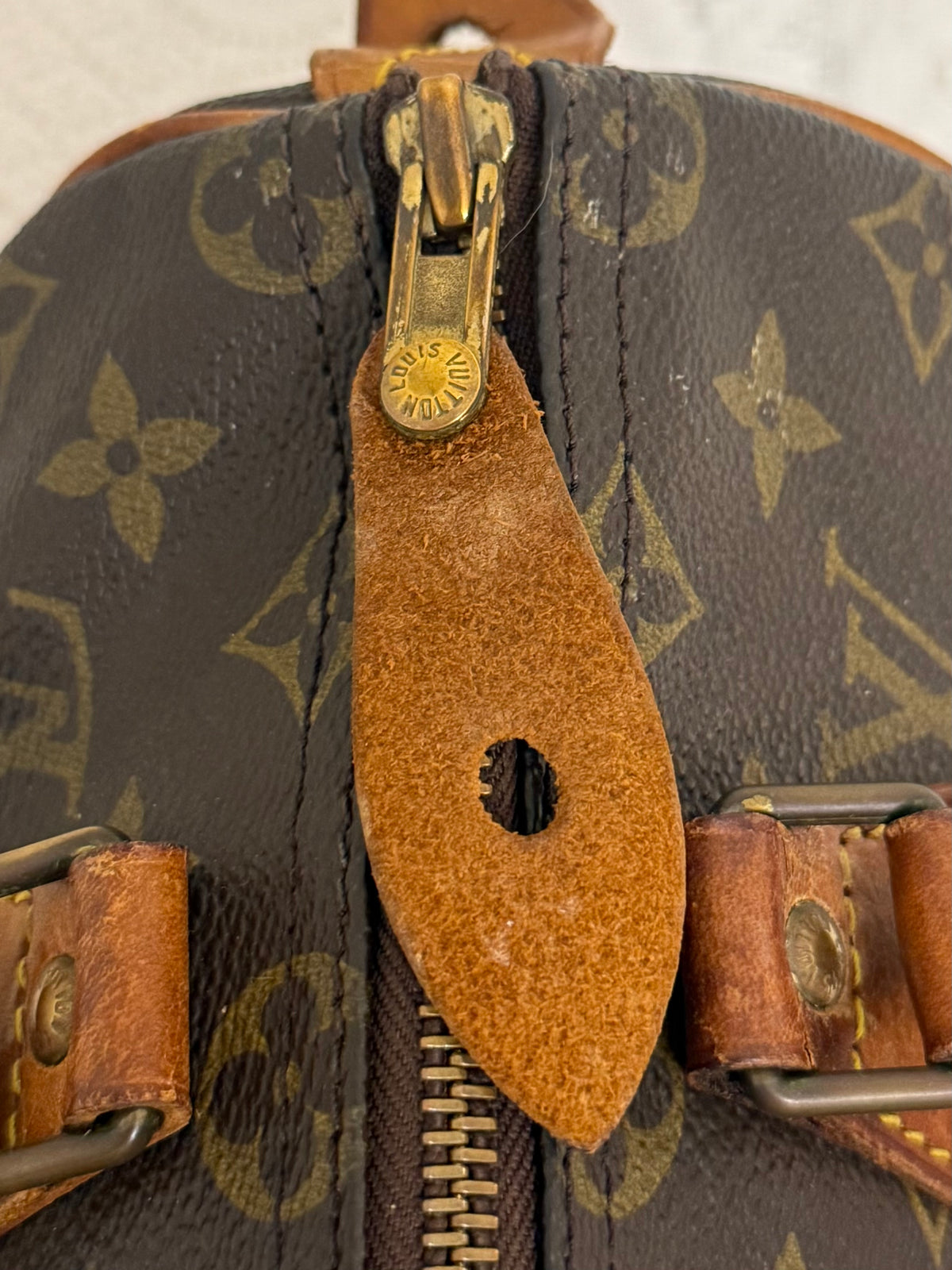 Vintage Louis Vuitton Monogram Speedy 25