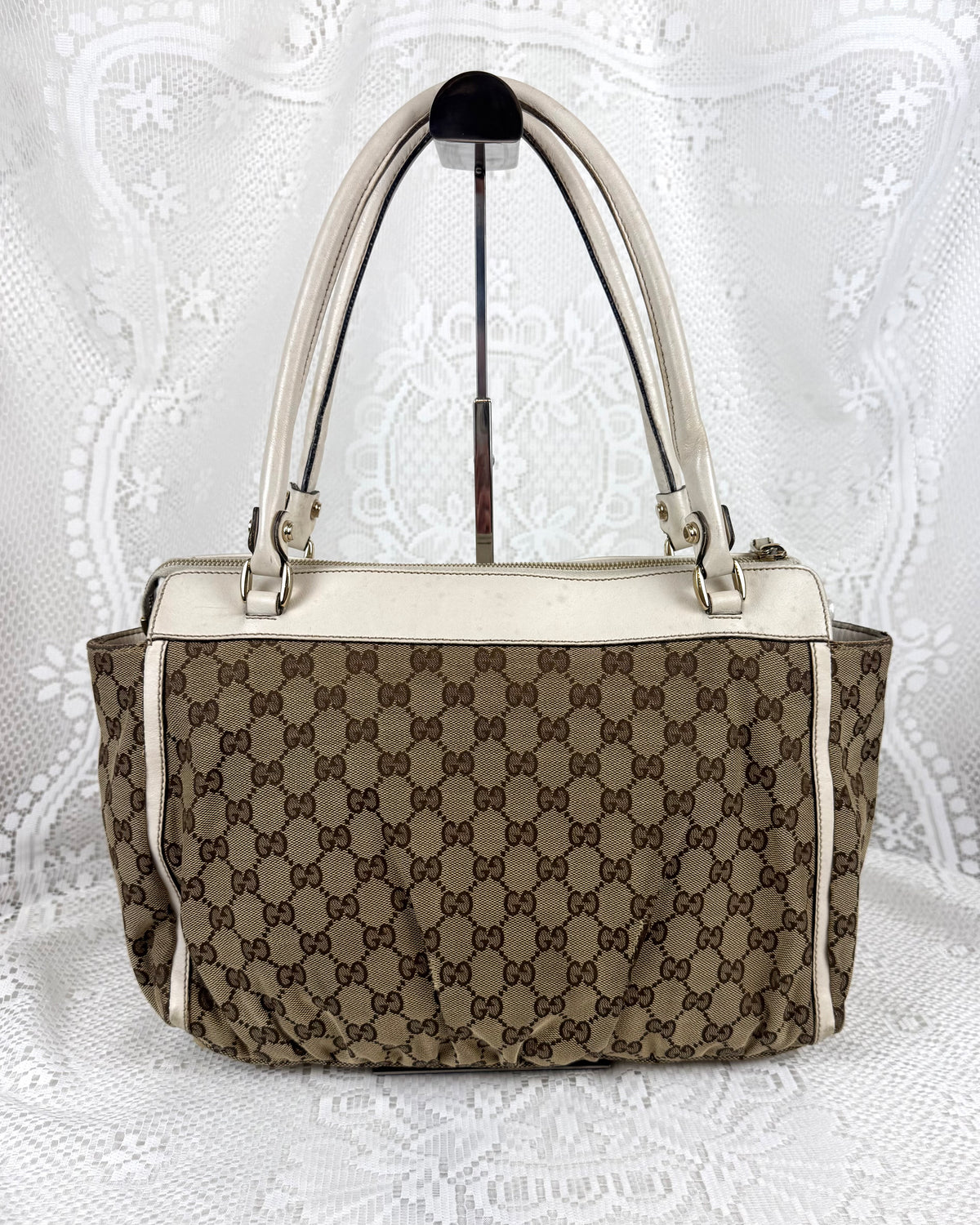 Vintage 00s Gucci Abbey D Ring Shoulder Bag GG Monogram White