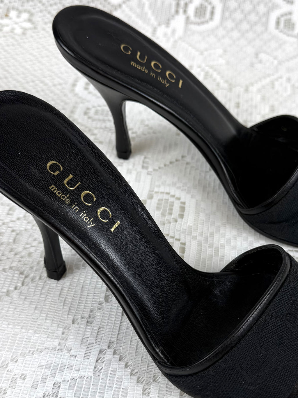 Vintage 00s Gucci Black Monogram Heels - Size 5