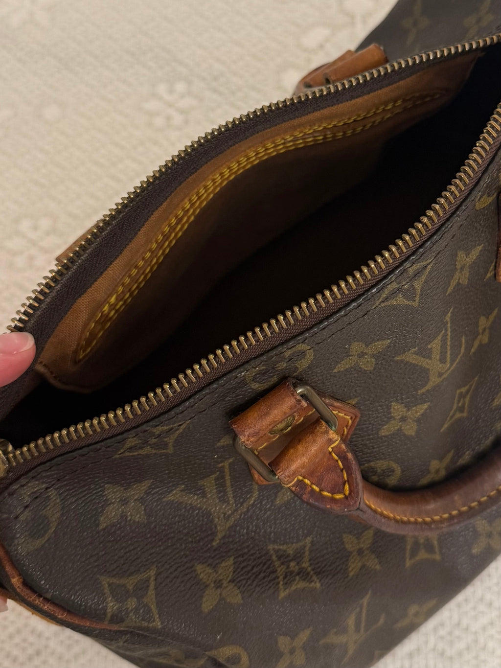 Vintage Louis Vuitton Monogram Speedy 25