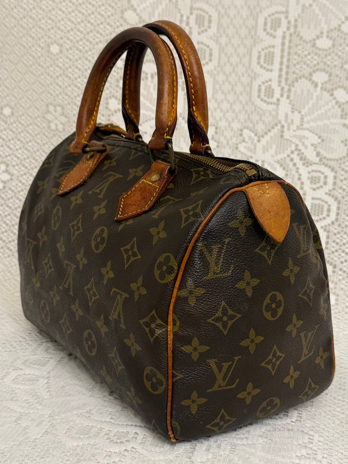 Vintage Louis Vuitton Monogram Speedy 25