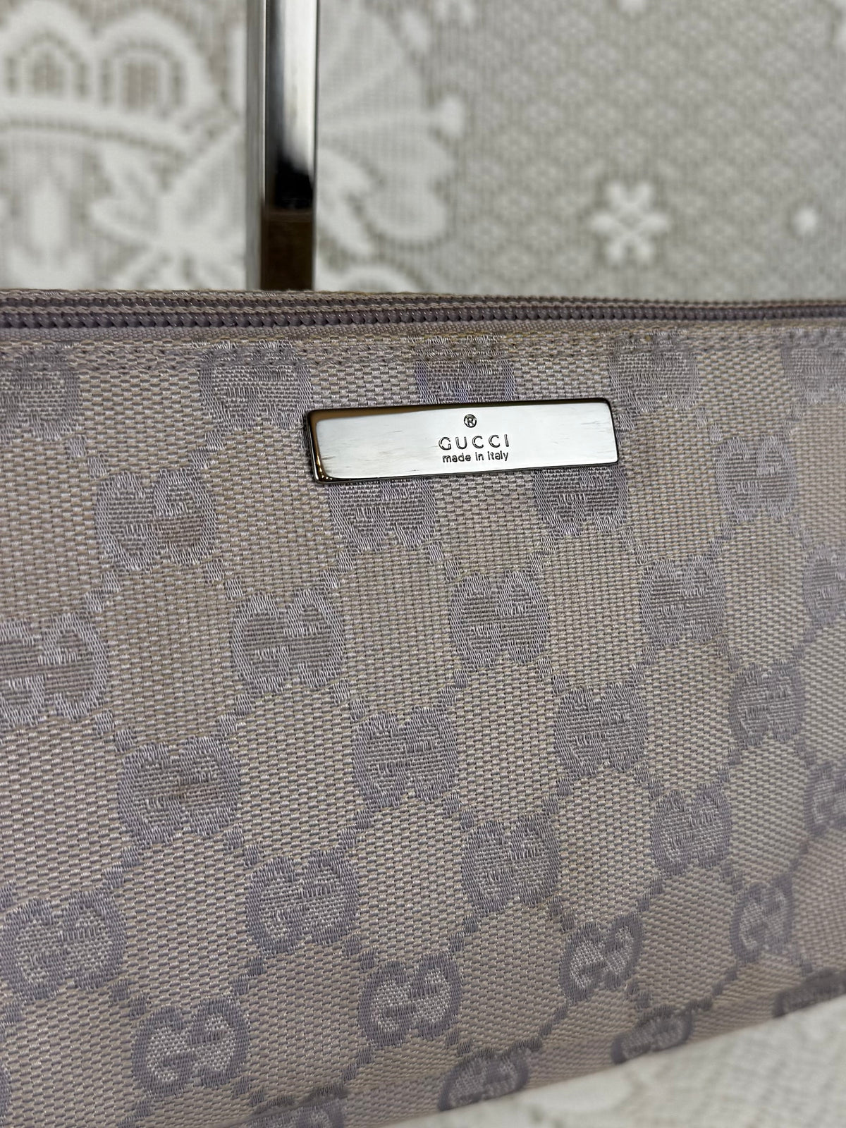 Vintage 00s Gucci GG Monogram Pochette Lavender