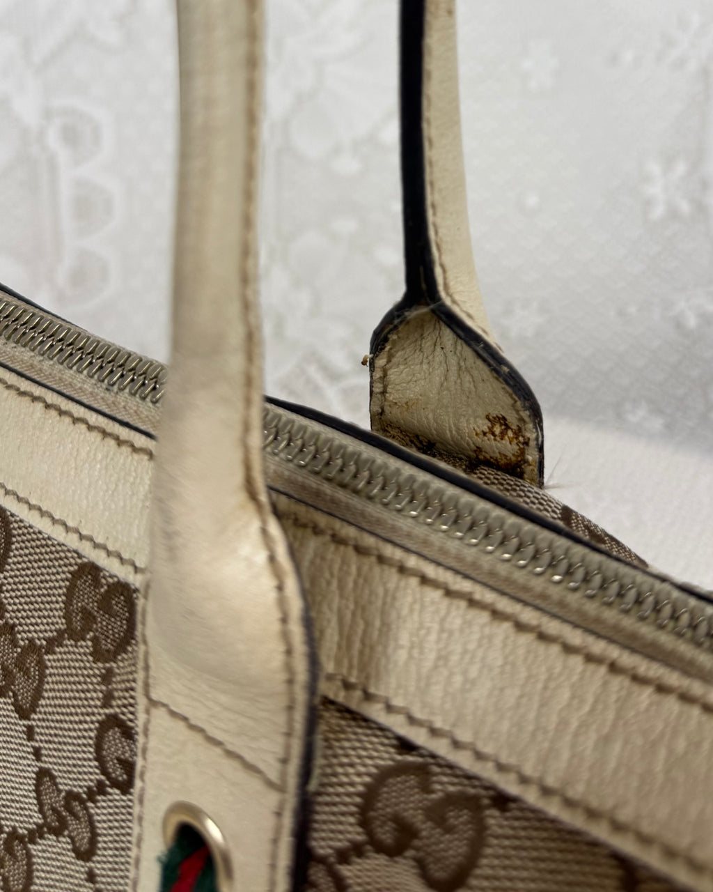 Vintage 00s Gucci Princy GG Canvas Leather Tote Bag White