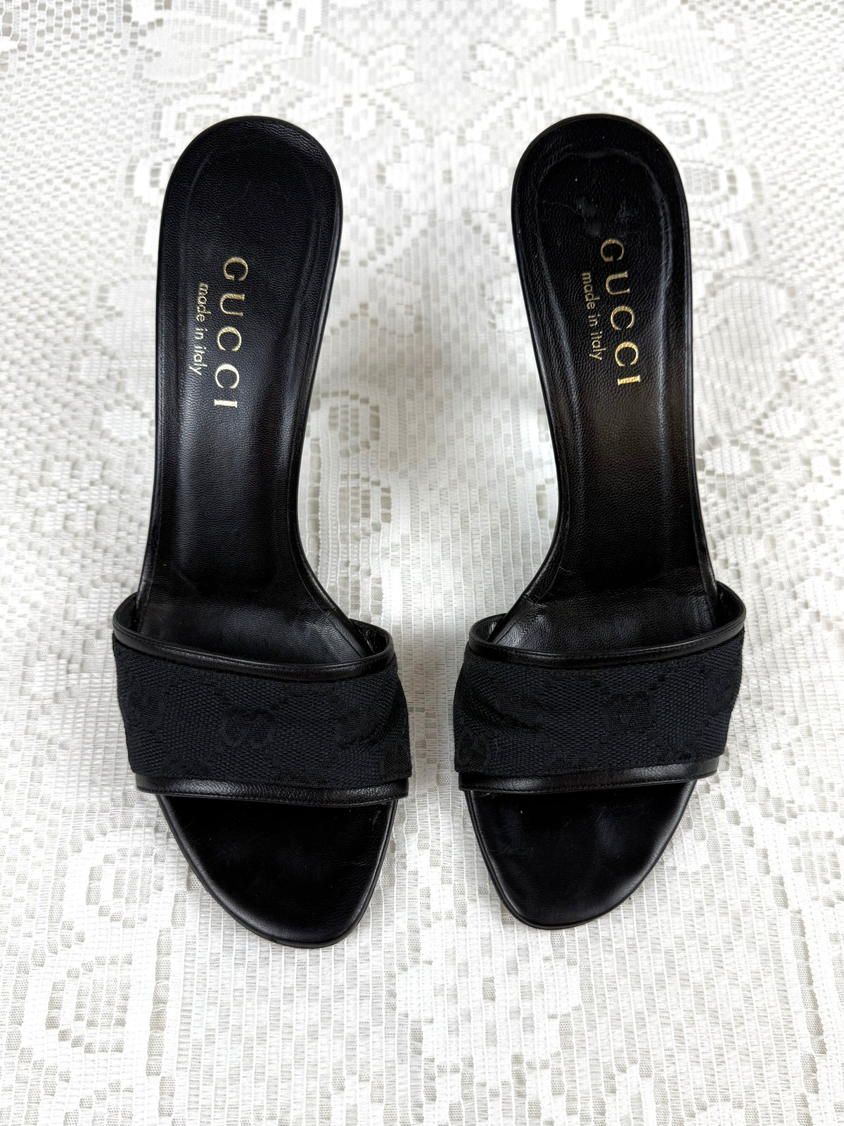 Vintage 00s Gucci Black Monogram Heels - Size 5