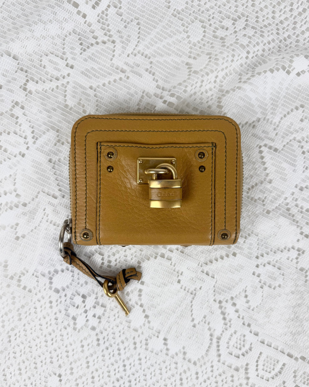 Vintage 00s Chloé Paddington Tan Leather Wallet