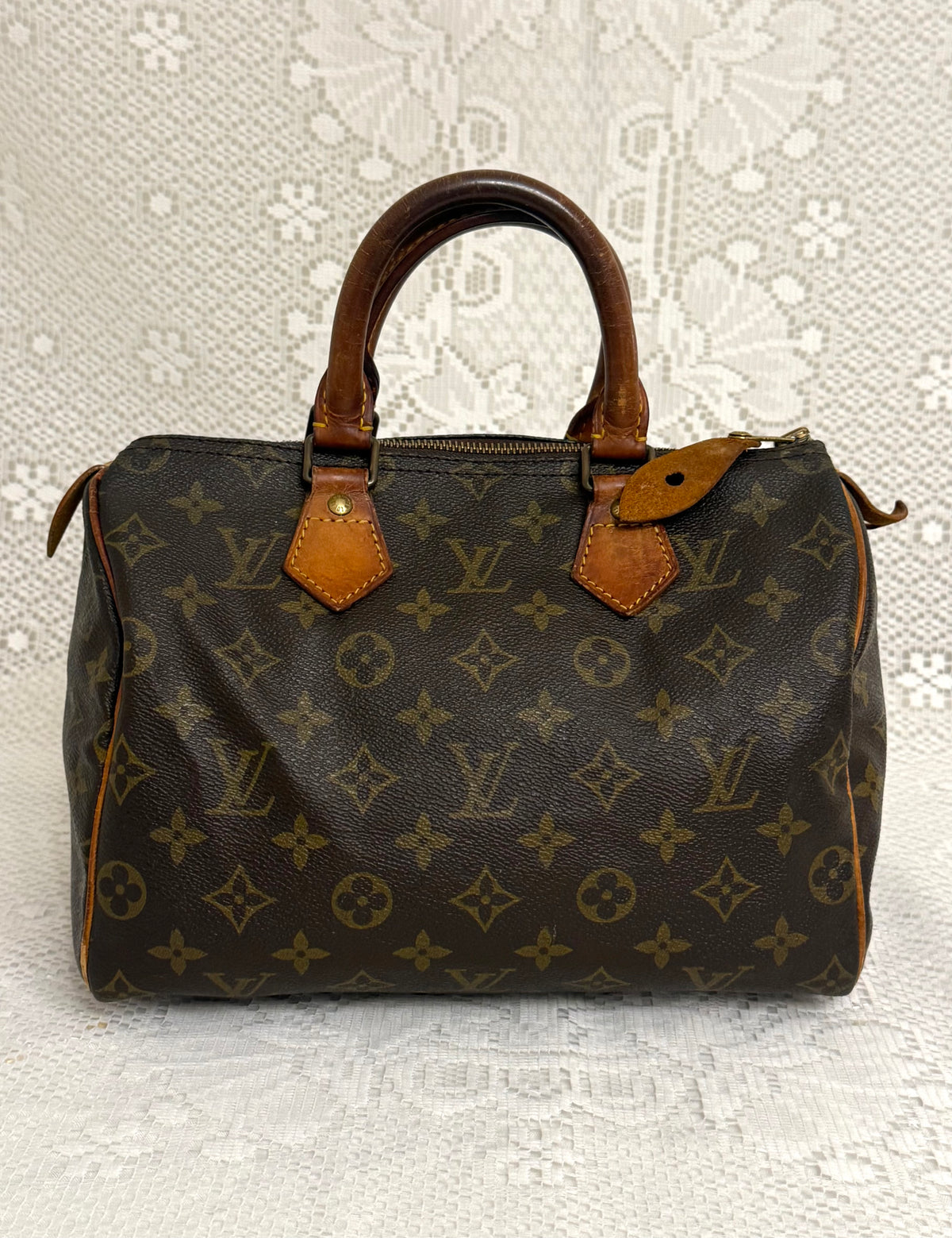 Vintage Louis Vuitton Monogram Speedy 25