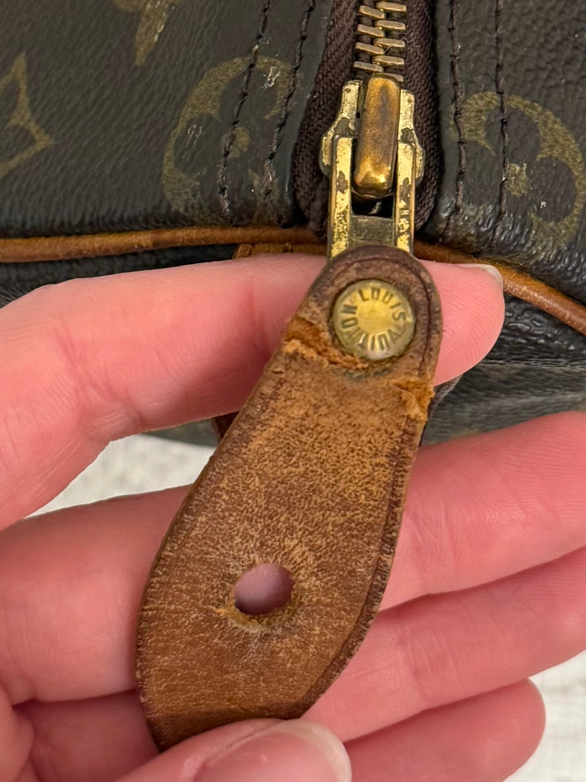 Vintage Louis Vuitton Monogram Speedy 25