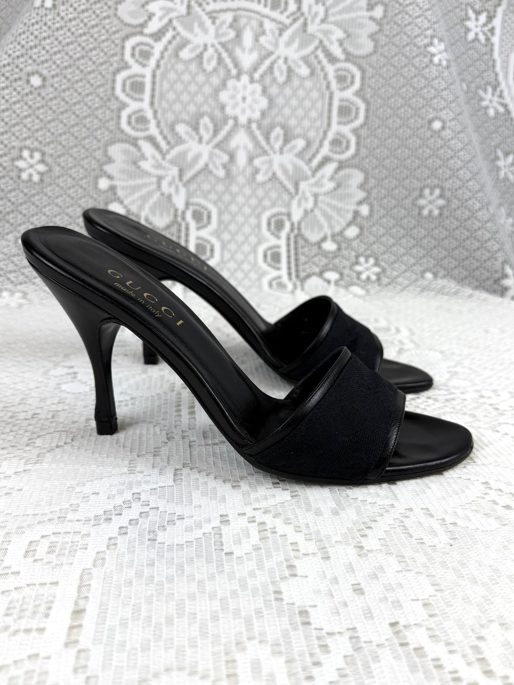 Vintage 00s Gucci Black Monogram Heels - Size 5