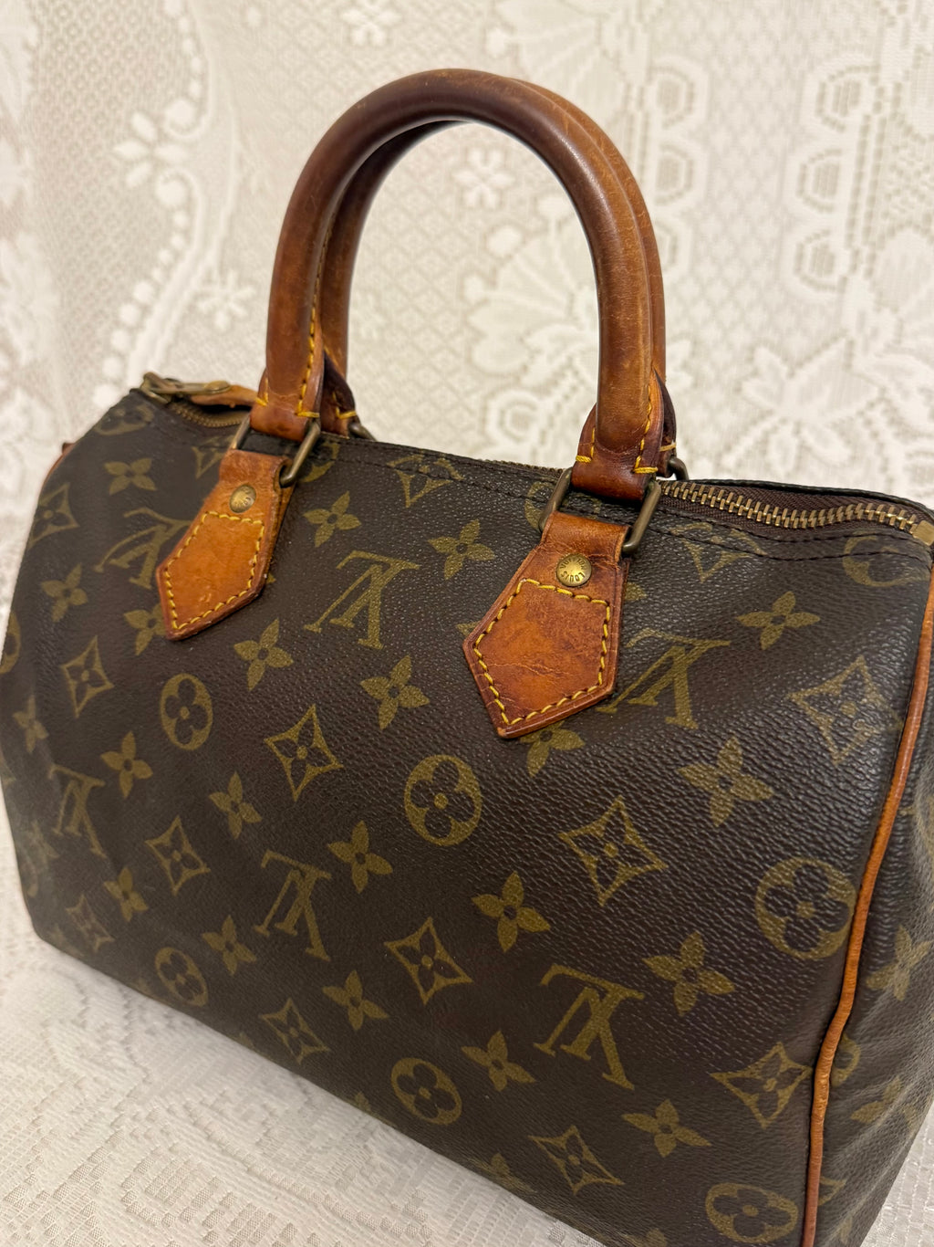 Vintage Louis Vuitton Monogram Speedy 25